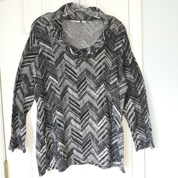 Knit Tunic Top Grey and Black Size Petite XL - Picture 1 of 8